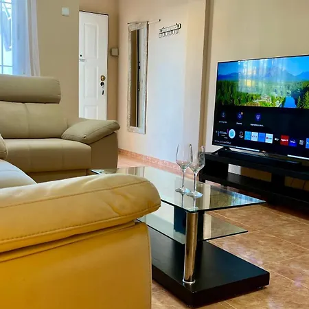 Apartment Arenales Beach Apartament *